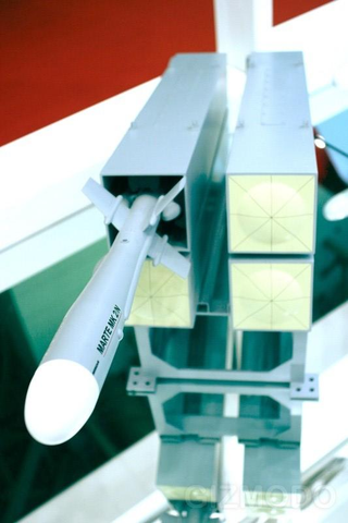 Illustration for article titled Dubai Air Show Has Most Amazing Aircraft and Weapon Models Ever